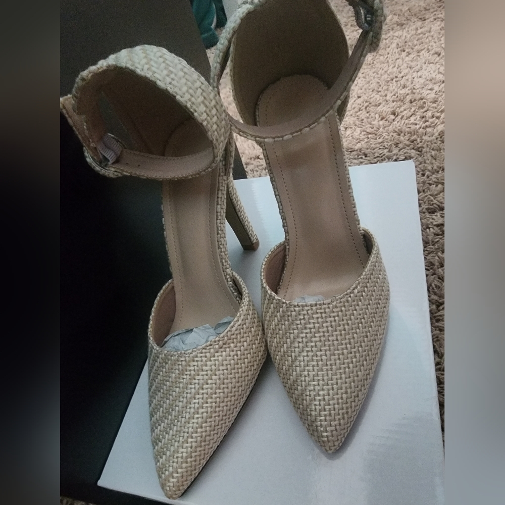 Tan heels